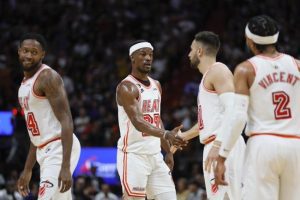 布鲁克林篮网队对阵迈阿密热火队 3/25/23--NBA竞猜 & 预测
