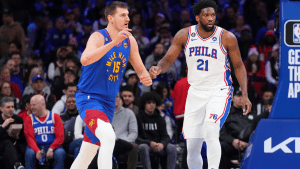 NBA的MVP之争： 尼古拉-约基奇称赞乔尔-恩比德的 "统治力",两个大个子现在都是获奖的热门人选